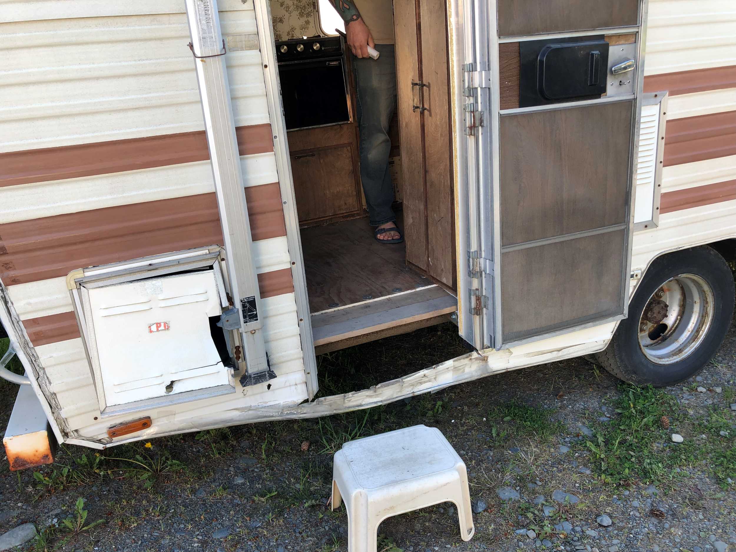 Motorhome Rear Corner Repairing The Rear Corner Wall – Finding Our Ohana